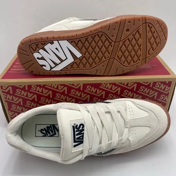 Vans Men’s Upland
Suede Marshmallow/Gum
VN000D250VM Sneakers - Picture 4 of 16